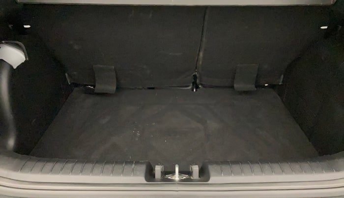 2024 Hyundai VENUE S (O) 1.0 Turbo Petrol DCT, Petrol, Automatic, 15,043 km, Boot Inside