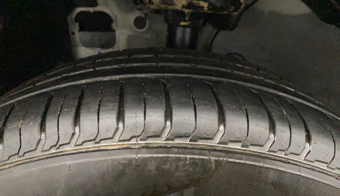 2024 Hyundai VENUE S (O) 1.0 Turbo Petrol DCT, Petrol, Automatic, 15,043 km, Left Front Tyre Tread