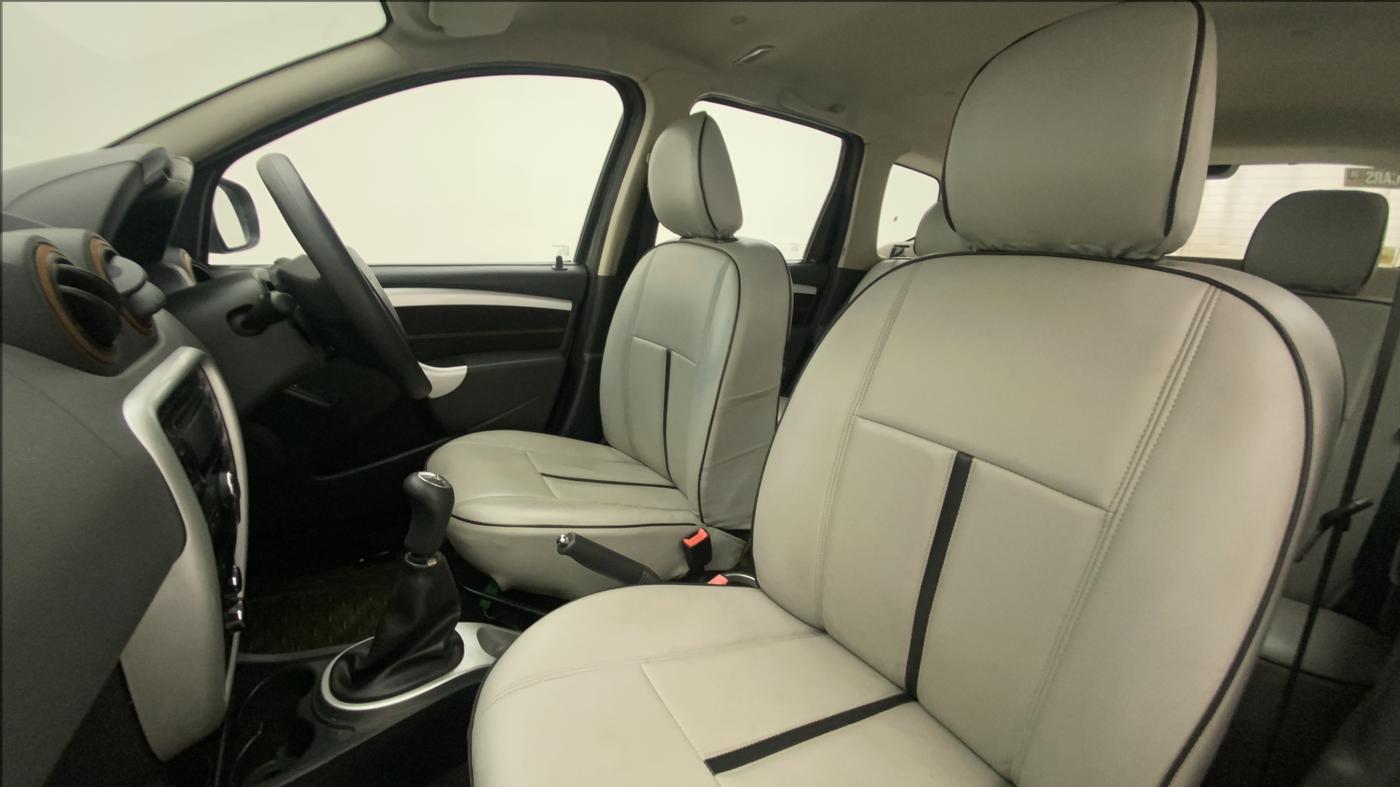 2015 Renault Duster 85 PS RXL DIESEL, Diesel, Manual, 42,563 km, Right Side Front Door Cabin