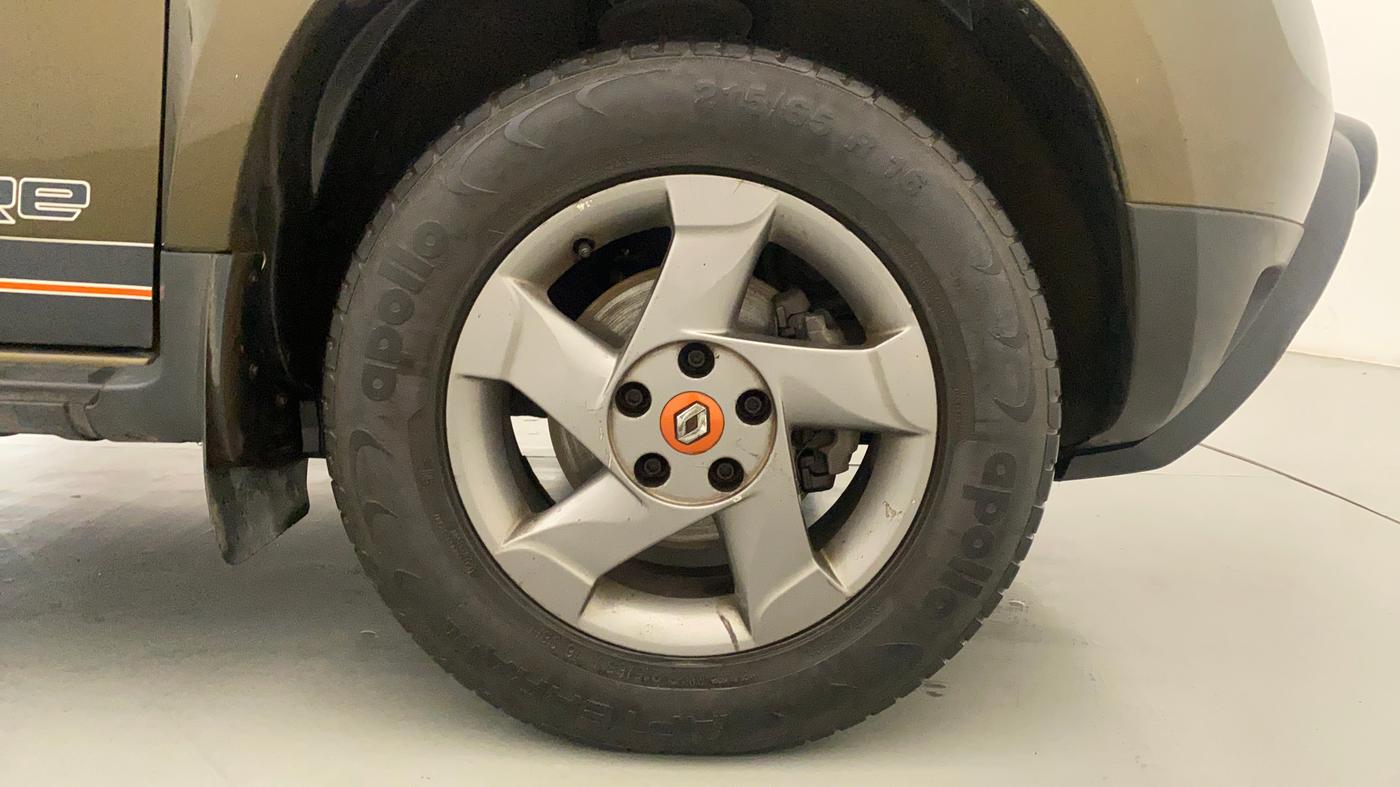 2015 Renault Duster 85 PS RXL DIESEL, Diesel, Manual, 42,563 km, Right Front Wheel