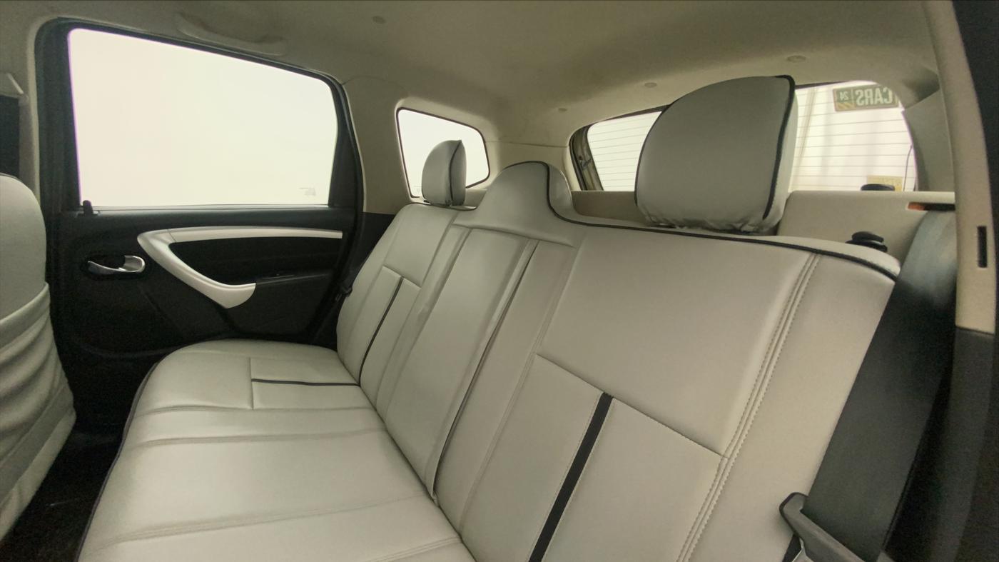 2015 Renault Duster 85 PS RXL DIESEL, Diesel, Manual, 42,563 km, Right Side Rear Door Cabin