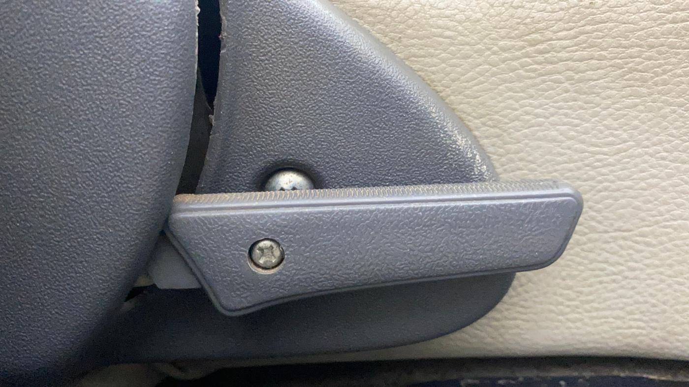 2016 Maruti Alto 800 LXI, Petrol, Manual, 50,183 km, Driver Side Adjustment Panel