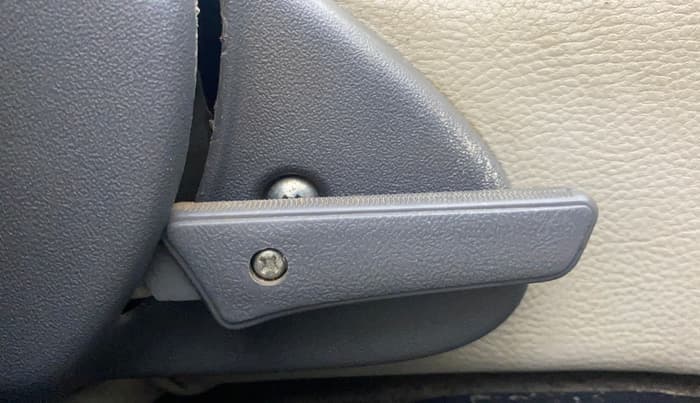 2016 Maruti Alto 800 LXI, Petrol, Manual, 50,183 km, Driver Side Adjustment Panel
