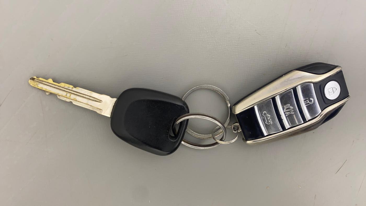 2016 Maruti Alto 800 LXI, Petrol, Manual, 50,183 km, Key Close Up