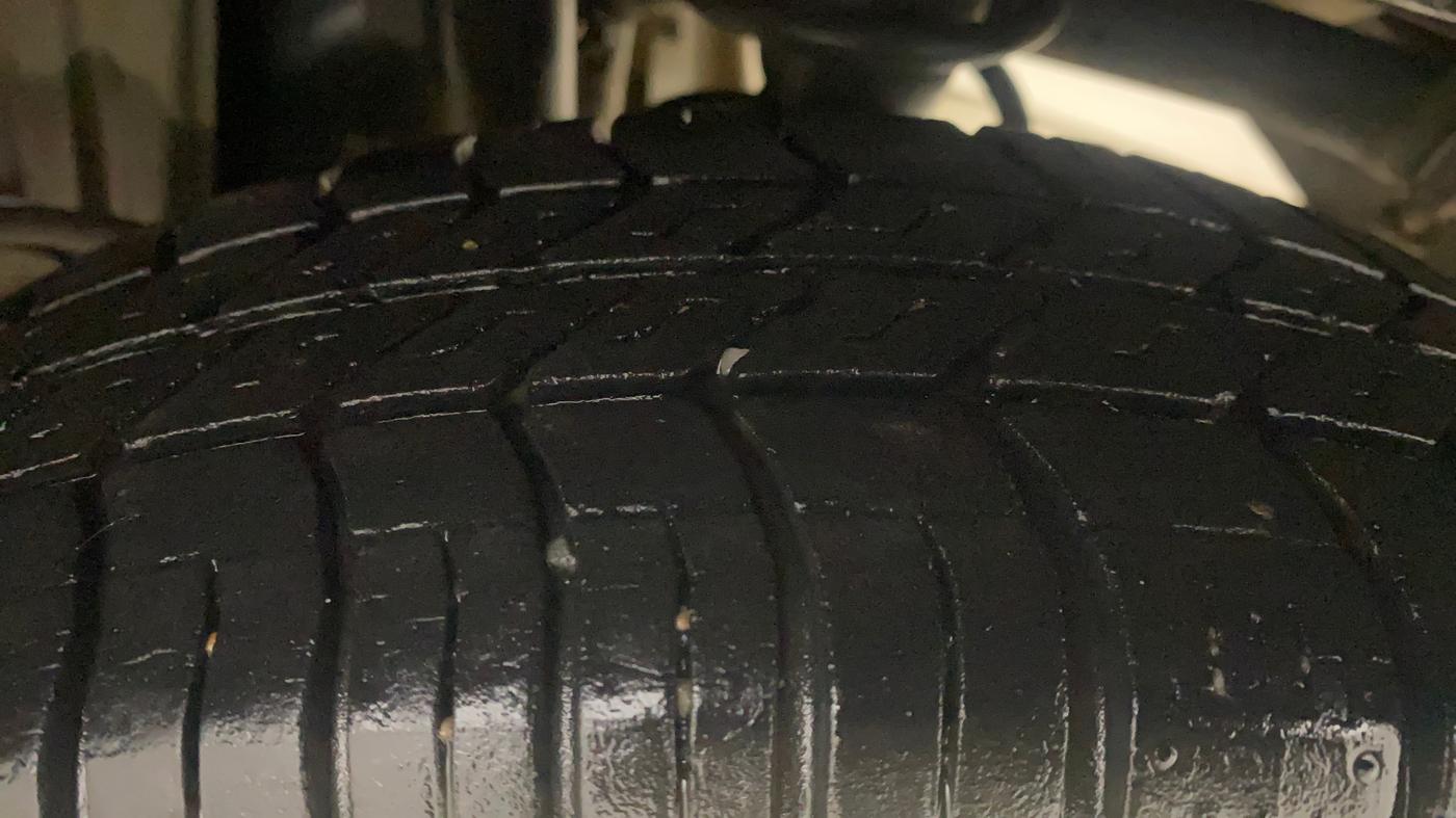 2016 Maruti Alto 800 LXI, Petrol, Manual, 50,183 km, Left Rear Tyre Tread