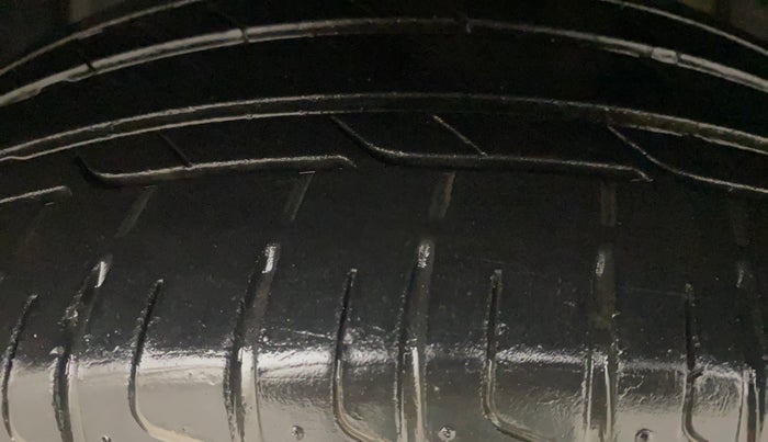 2023 Tata NEXON XM DIESEL, Diesel, Manual, 26,555 km, Left Front Tyre Tread