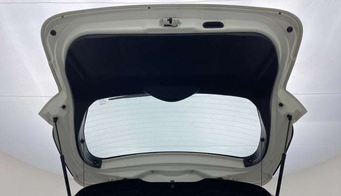 2017 Maruti S Cross ZETA 1.3, Diesel, Manual, 60,130 km, Boot Door Open