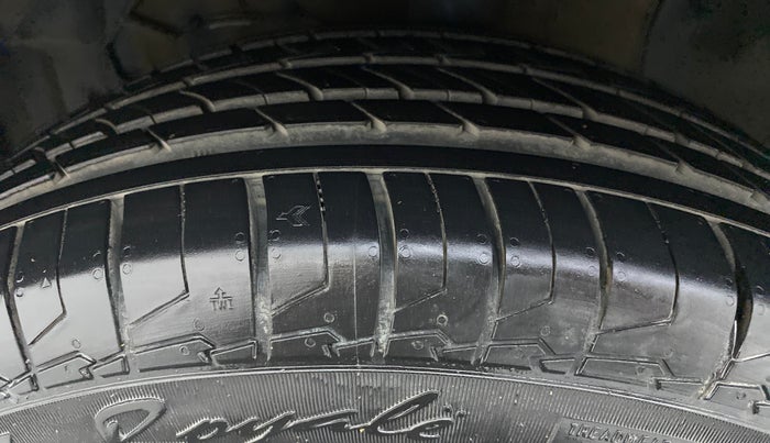 2017 Maruti S Cross ZETA 1.3, Diesel, Manual, 60,130 km, Left Front Tyre Tread