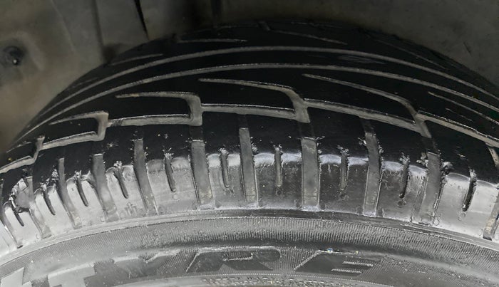 2017 Maruti S Cross ZETA 1.3, Diesel, Manual, 60,130 km, Right Rear Tyre Tread