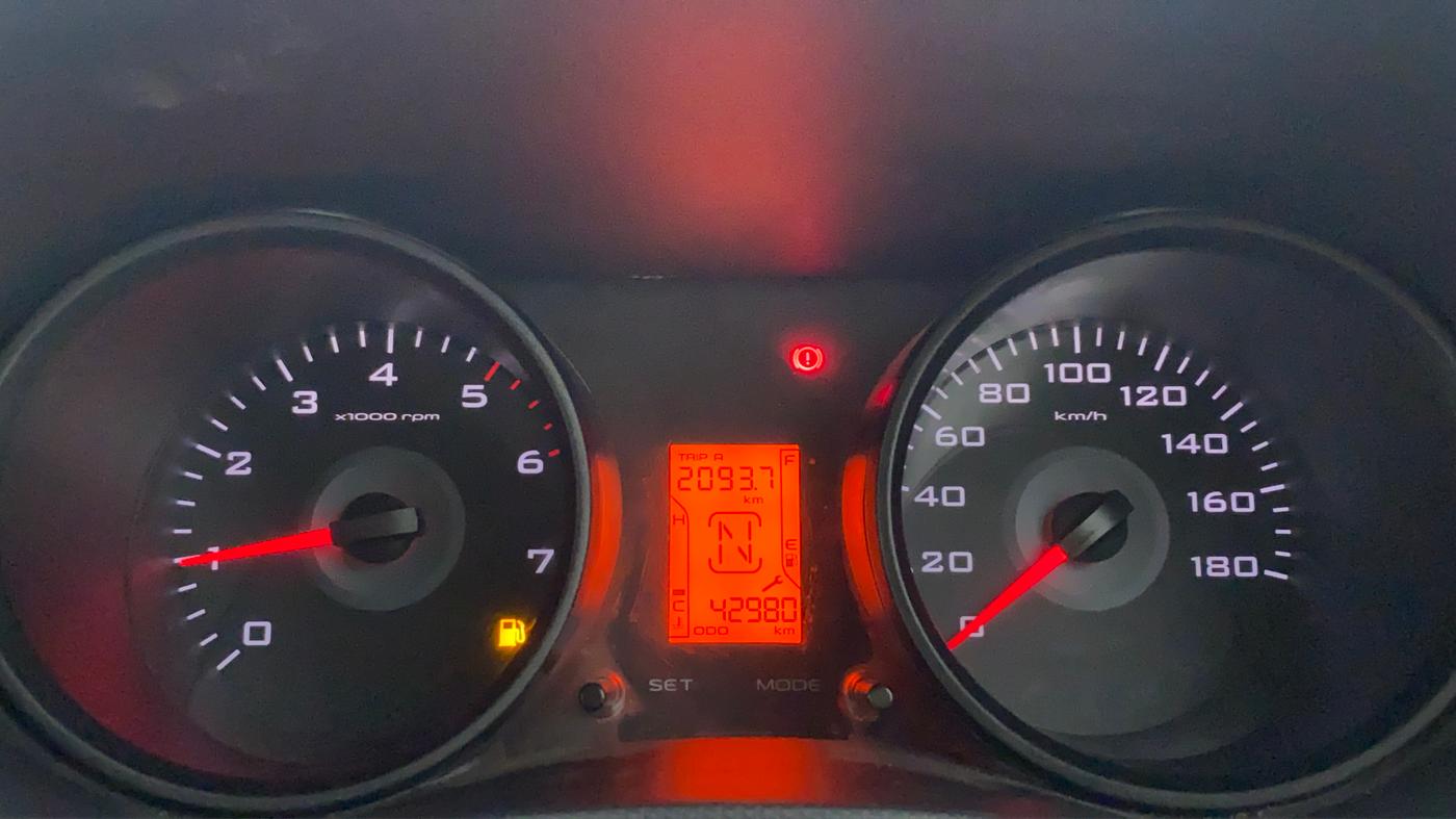 2018 Mahindra TUV300 T4+, Diesel, Manual, 43,078 km, Odometer Image