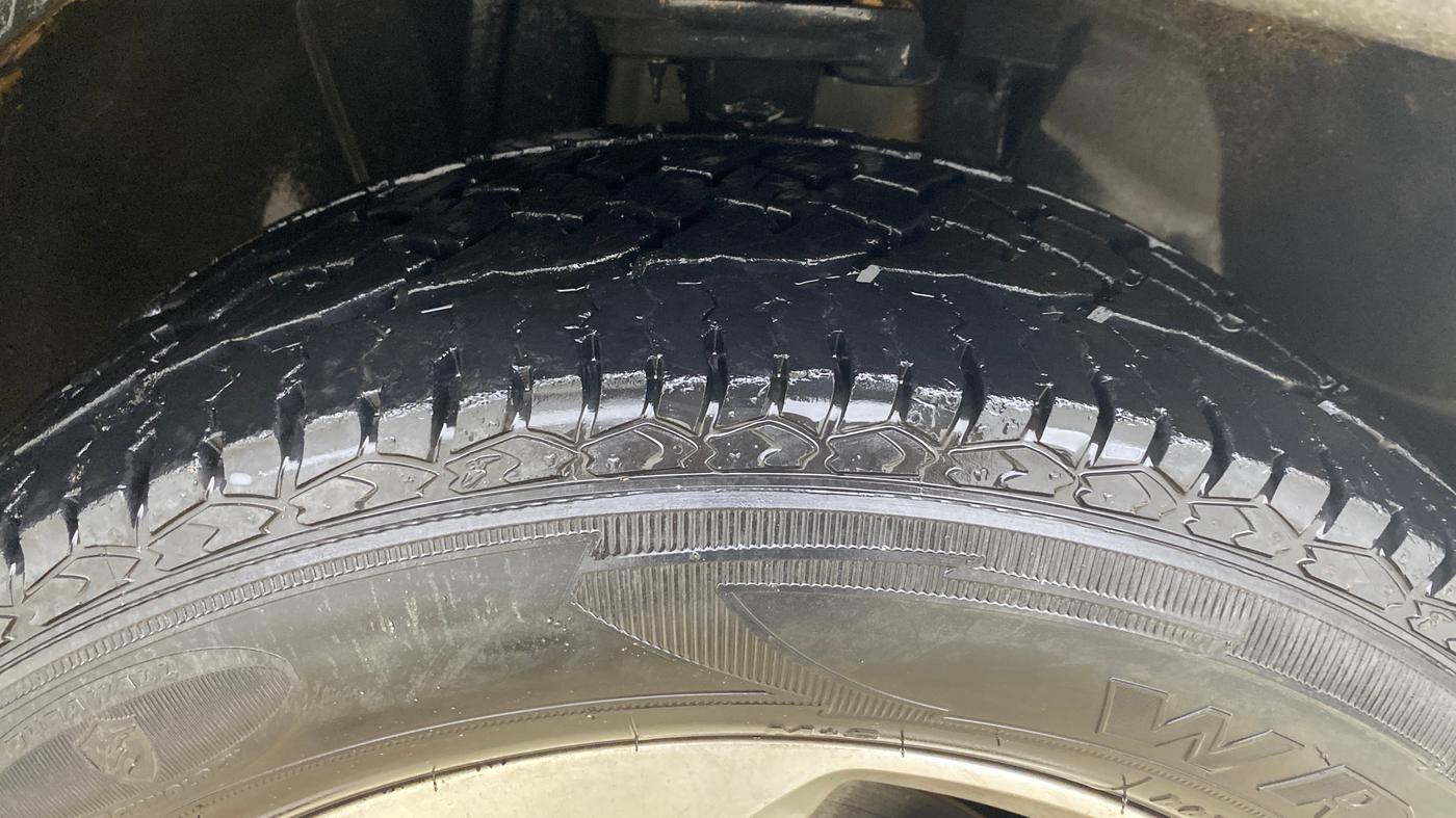 2018 Jeep Compass LIMITED 1.4 PETROL AT, Petrol, Automatic, 75,835 km, Right Front Tyre Tread