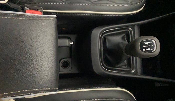 2022 Tata PUNCH ADVENTURE MT, Petrol, Manual, 34,636 km, Gear Lever