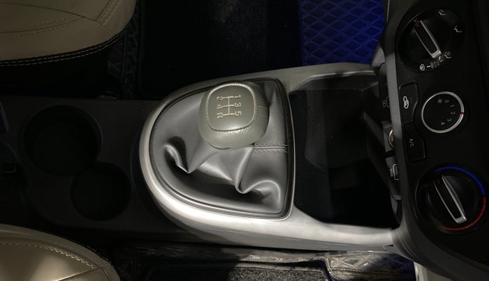 2023 Hyundai GRAND I10 NIOS MAGNA 1.2 KAPPA VTVT, Petrol, Manual, 12,137 km, Gear Lever