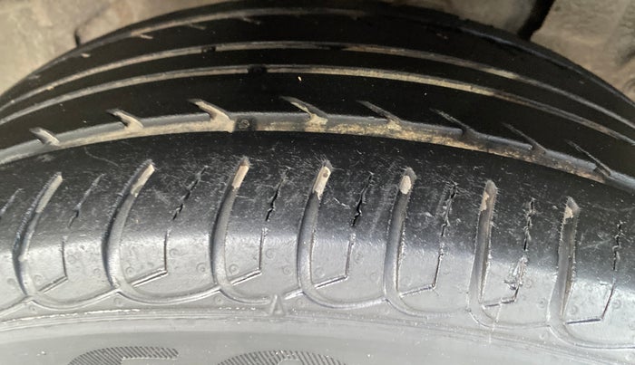 2021 Ford Ecosport TITANIUM 1.5L PETROL, Petrol, Manual, 35,369 km, Right Front Tyre Tread