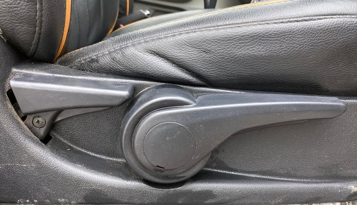 2017 Tata Tiago XZA PETROL, Petrol, Automatic, 28,739 km, Driver Side Adjustment Panel