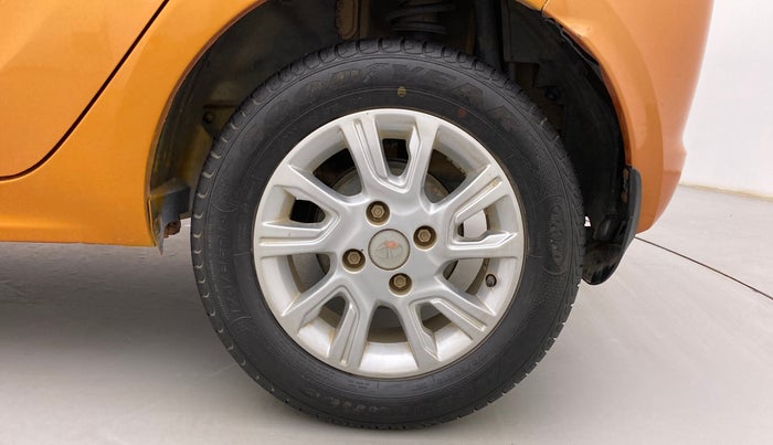 2017 Tata Tiago XZA PETROL, Petrol, Automatic, 28,739 km, Left Rear Wheel