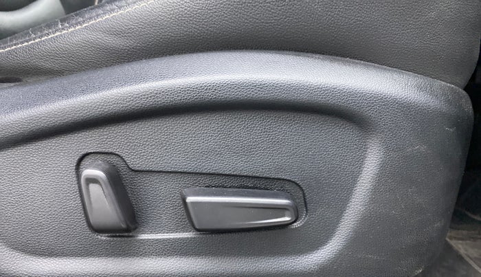 2019 Hyundai Creta SX (O) EXECUTIVE 1.6 PETROL, Petrol, Manual, 55,533 km, Driver Side Adjustment Panel