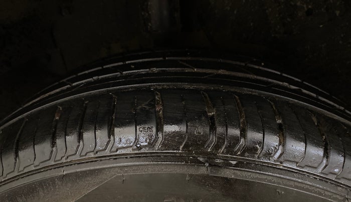 2020 Tata NEXON XZ PLUS PETROL, Petrol, Manual, 60,906 km, Right Rear Tyre Tread