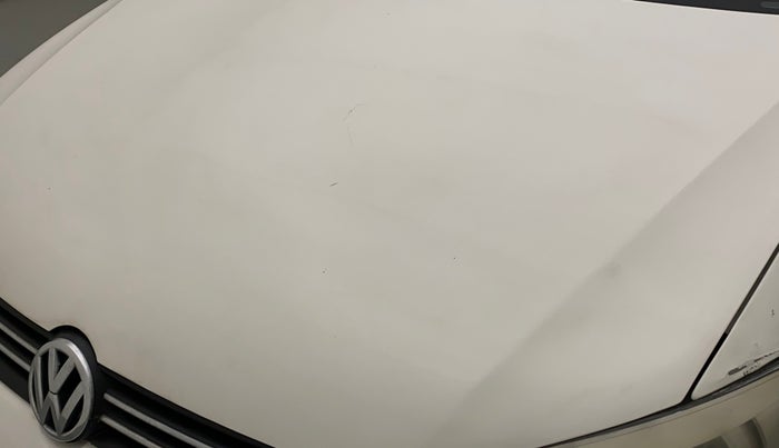 2011 Volkswagen Vento COMFORTLINE 1.6, Petrol, Manual, 63,903 km, Bonnet (hood) - Minor scratches