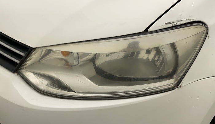2011 Volkswagen Vento COMFORTLINE 1.6, Petrol, Manual, 63,903 km, Left headlight - Minor scratches
