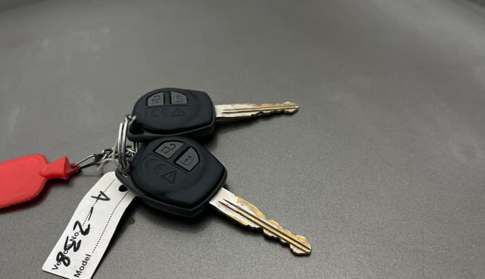 2019 Maruti Swift VXI, Petrol, Manual, 81,331 km, Key Close Up