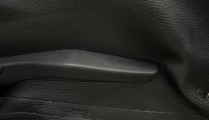 2019 Maruti Swift VXI, Petrol, Manual, 81,331 km, Driver Side Adjustment Panel
