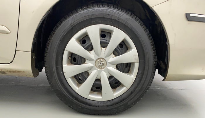 2012 Toyota Corolla Altis J, Petrol, Manual, 1,00,002 km, Right Front Wheel