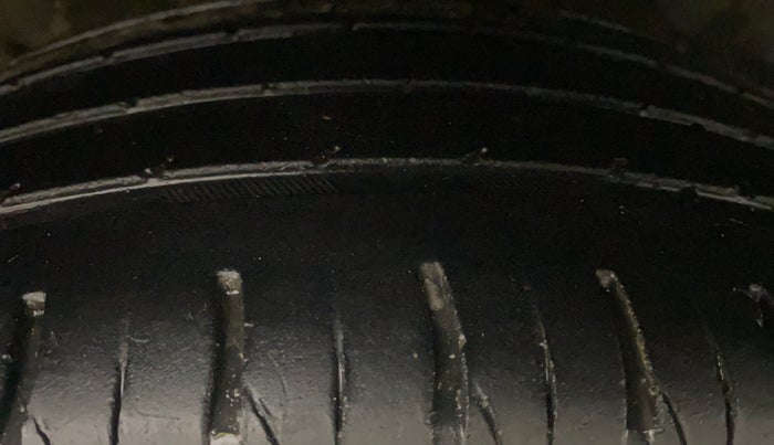 2021 KIA SONET HTX 1.0 IMT, Petrol, Manual, 33,427 km, Right Rear Tyre Tread