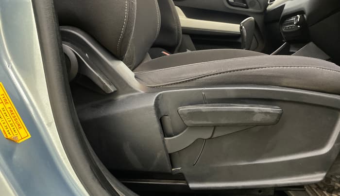 2021 Tata PUNCH ACCOMPLISHED AMT, Petrol, Automatic, 27,461 km, Driver Side Adjustment Panel
