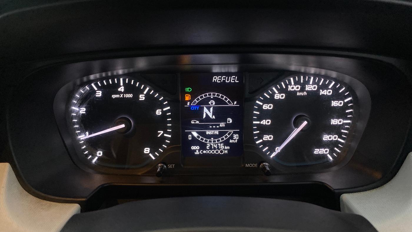 2021 Tata PUNCH ACCOMPLISHED AMT, Petrol, Automatic, 27,461 km, Odometer Image