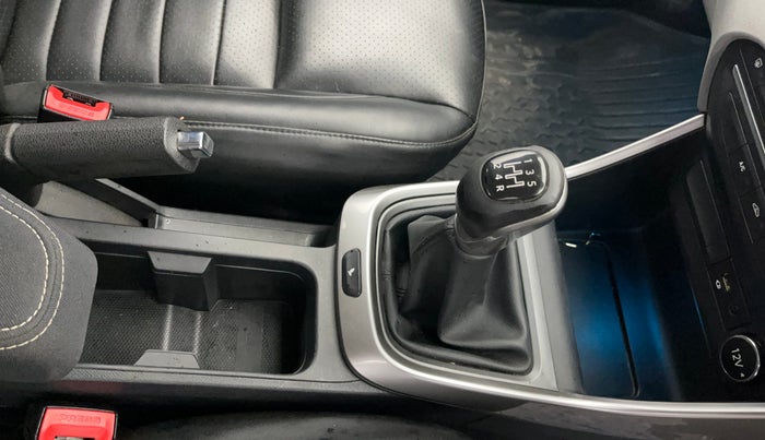 2021 Tata ALTROZ XZ PETROL, Petrol, Manual, 37,444 km, Gear Lever