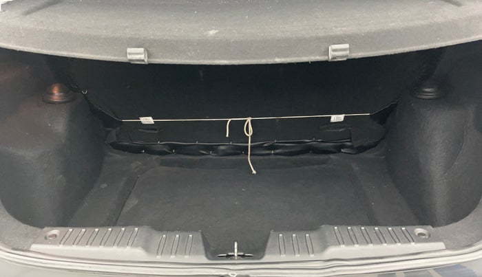 2021 Tata ALTROZ XZ PETROL, Petrol, Manual, 37,444 km, Boot Inside