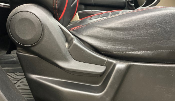 2020 Maruti New Wagon-R ZXI 1.2, Petrol, Manual, 74,381 km, Driver Side Adjustment Panel