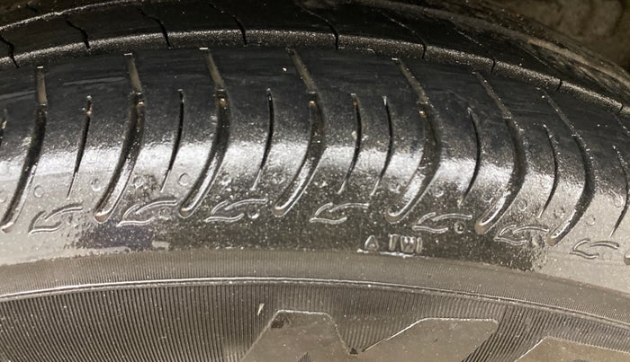 2020 Maruti New Wagon-R ZXI 1.2, Petrol, Manual, 74,381 km, Left Rear Tyre Tread