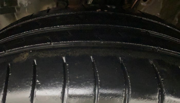 2013 Honda Amaze 1.2L I-VTEC VX, Petrol, Manual, 1,13,051 km, Left Front Tyre Tread