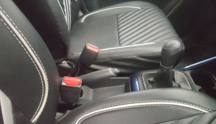 2022 Maruti IGNIS SIGMA 1.2, Petrol, Manual, 23,218 km, Gear Lever