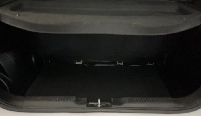 2023 Maruti Swift VXI, Petrol, Manual, 36,122 km, Boot Inside