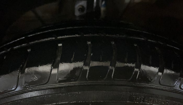 2023 Maruti Swift VXI, Petrol, Manual, 36,122 km, Left Front Tyre Tread