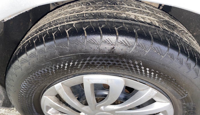 2019 Mahindra MARAZZO M4 8 STR, Diesel, Manual, 77,565 km, Left Front Tyre Tread