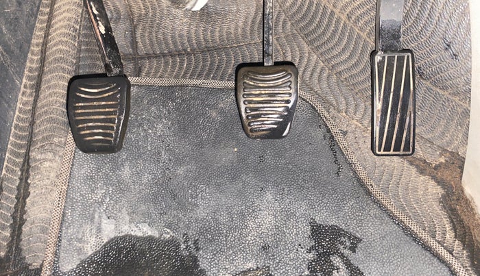 2019 Mahindra MARAZZO M4 8 STR, Diesel, Manual, 77,565 km, Pedals