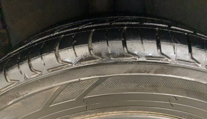 2021 Hyundai GRAND I10 NIOS SPORTZ 1.2 KAPPA VTVT CNG, CNG, Manual, 67,634 km, Right Rear Tyre Tread