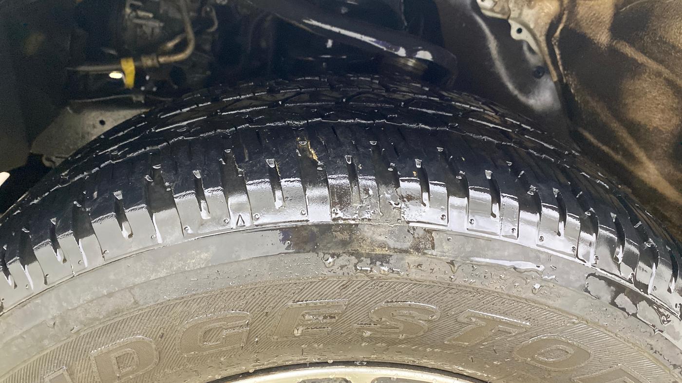 2017 Toyota Fortuner 2.8 4X2 MT, Diesel, Manual, 98,868 km, Left Front Tyre Tread