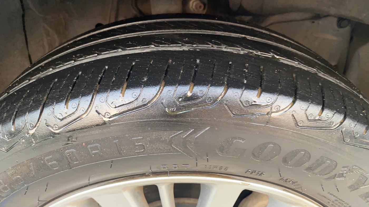 2022 Honda City 1.5L I-VTEC V MT 5TH GEN, Petrol, Manual, 1,35,449 km, Right Front Tyre Tread