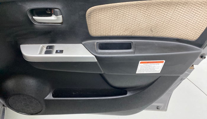 2018 Maruti Wagon R 1.0 LXI CNG, CNG, Manual, 87,141 km, Driver Side Door Panels Control