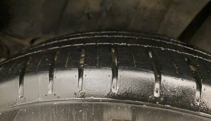 2022 Maruti Baleno ALPHA PETROL 1.2, Petrol, Manual, 23,883 km, Left Rear Tyre Tread