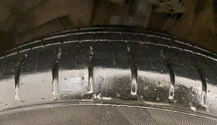 2022 Maruti Baleno ALPHA PETROL 1.2, Petrol, Manual, 23,883 km, Left Front Tyre Tread