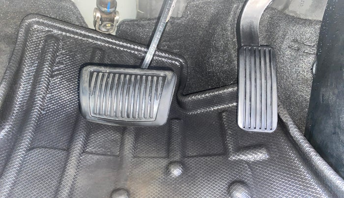 2022 KIA SELTOS HTX IVT 1.5 PETROL, Petrol, Automatic, 31,509 km, Pedals