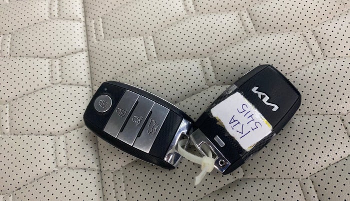 2022 KIA SELTOS HTX IVT 1.5 PETROL, Petrol, Automatic, 31,509 km, Key Close Up