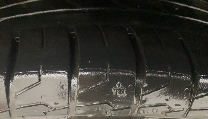 2022 KIA SELTOS HTX IVT 1.5 PETROL, Petrol, Automatic, 31,509 km, Left Front Tyre Tread