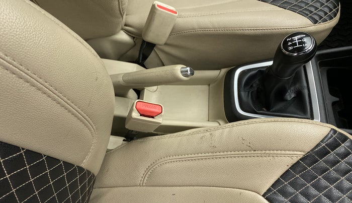 2021 Maruti Dzire VXI, Petrol, Manual, 49,443 km, Gear Lever